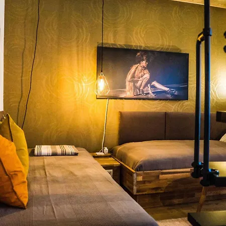 Charmantes Tiny House In Mit Gartenblick Und Zentrale Lage