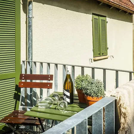 Charmantes Tiny House In Mit Gartenblick Und Zentrale Lage דירה *
